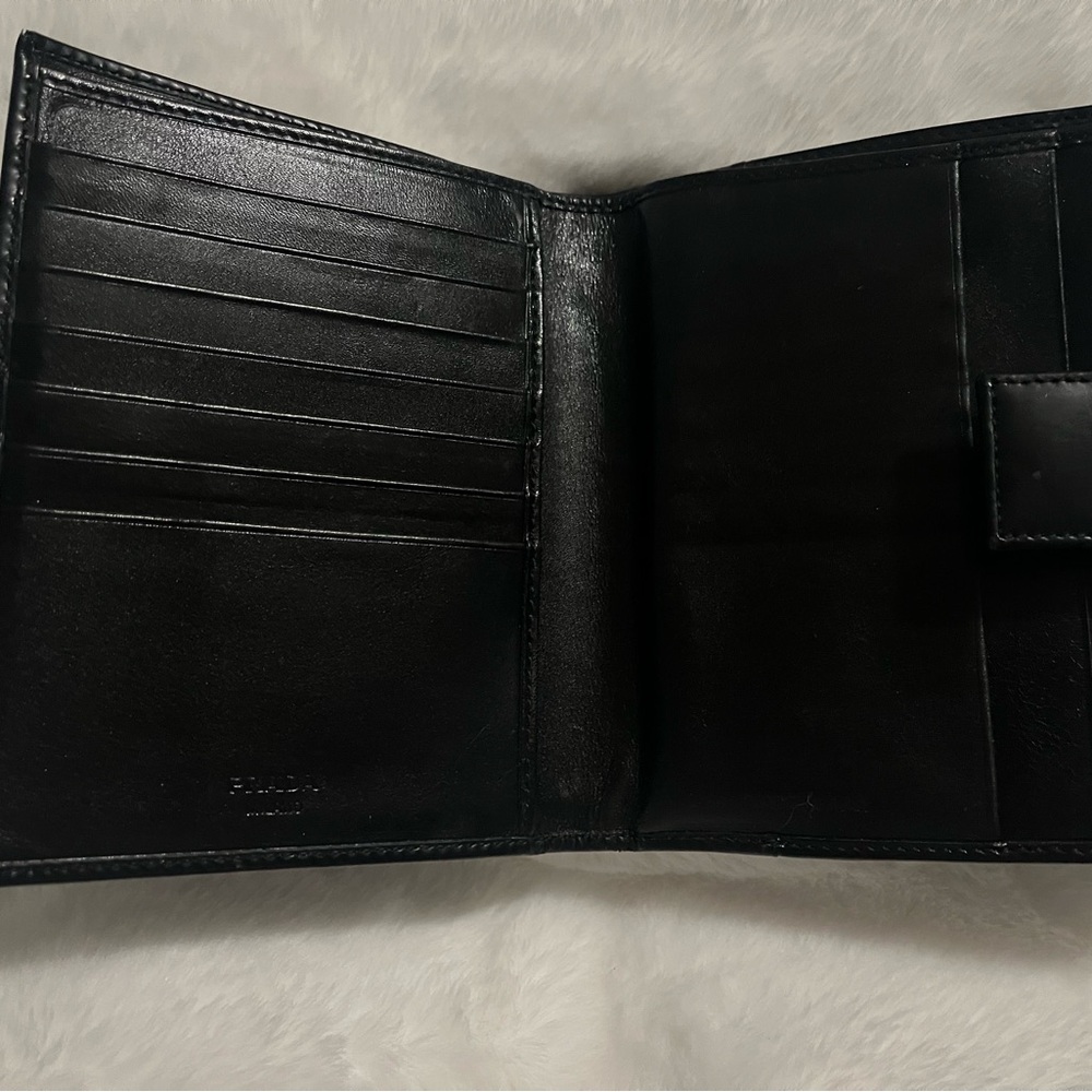 Authentic Sleek Prada Wallet - image 5